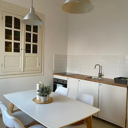 Sea View Flat In * Pola